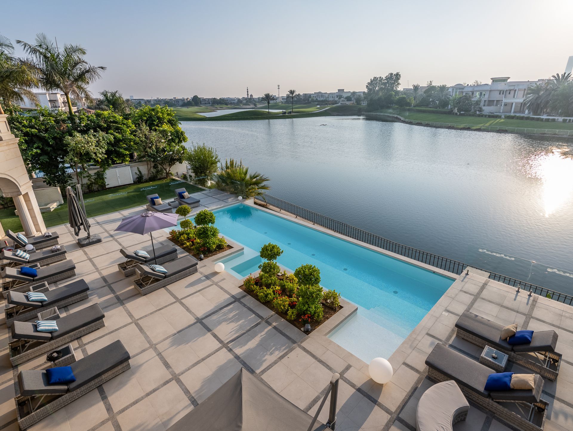 Emirates Hills: Exclusive and Serene